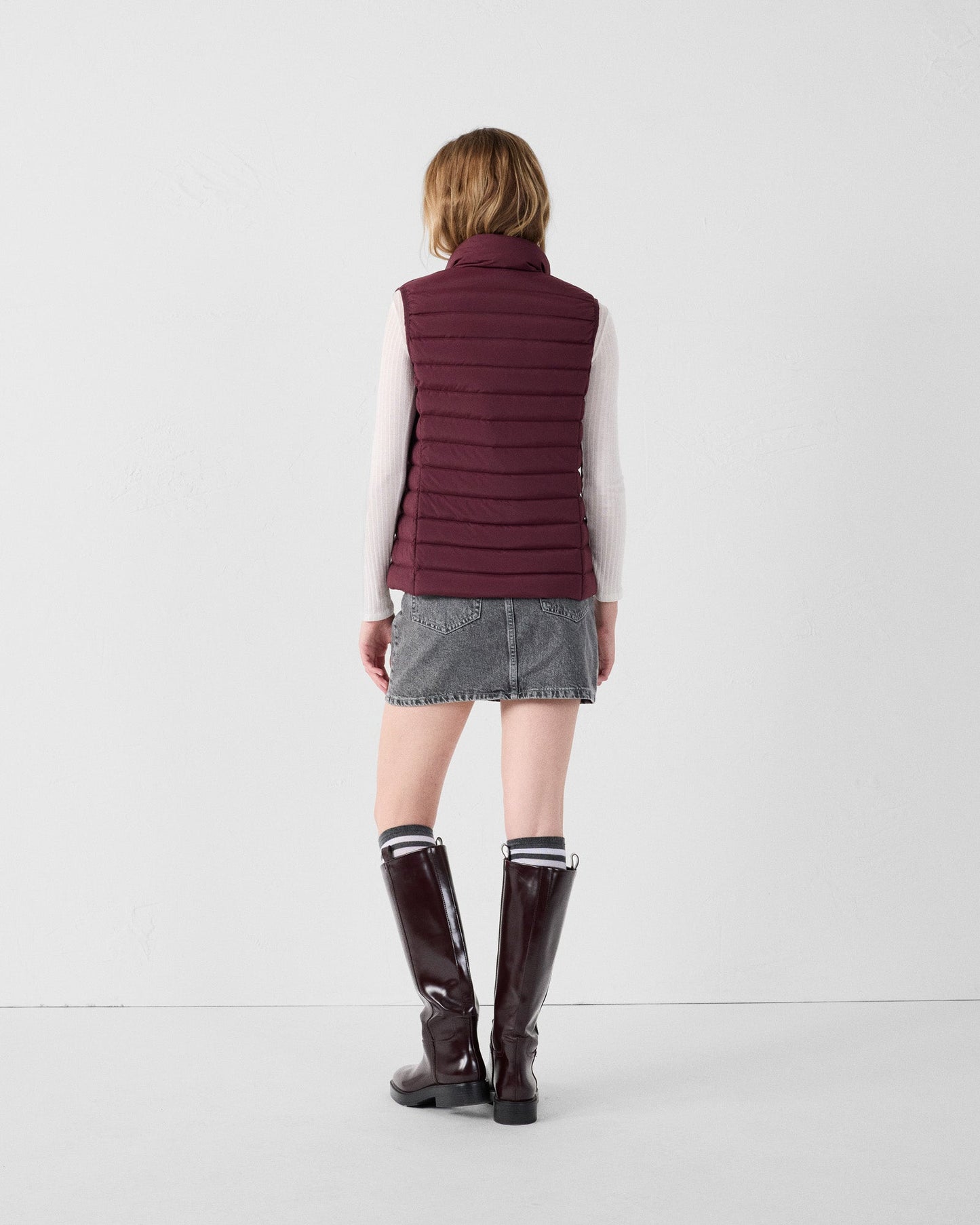 Doudoune sans manches stretch Cerise noir Grenada